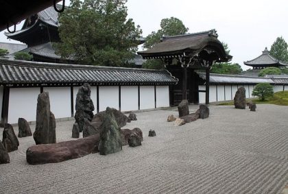 Zen Garten Bedeutung: Ort der Meditaion